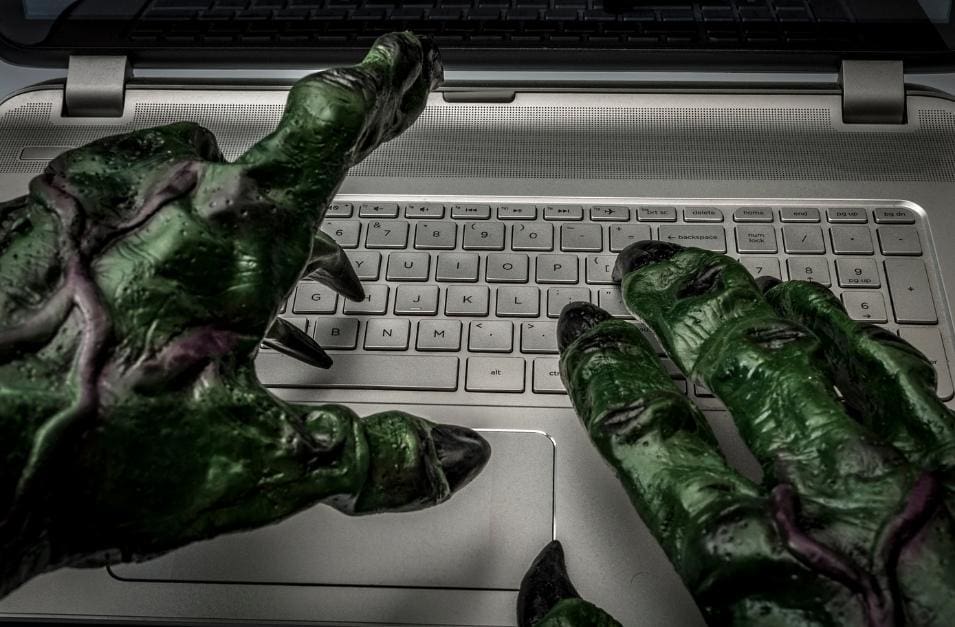 Social Media Troll